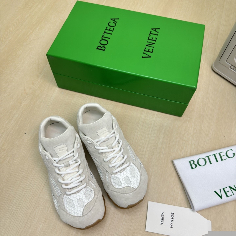bo*te*ga Ve*ne*ta casual shoes